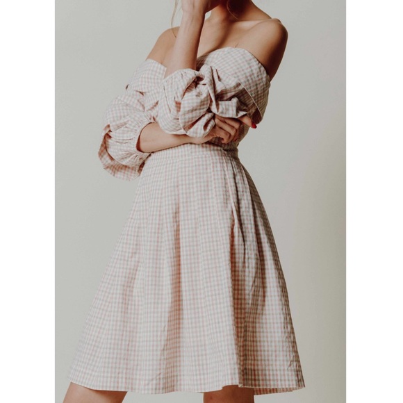 J.O.A. Dresses & Skirts - Chriselle x J.O.A. Tiered Sleeve Minidress